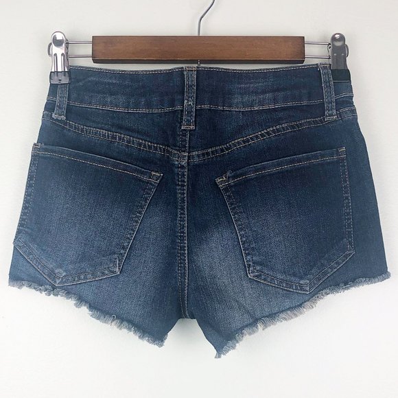 3/$25 SO Raw Hem Distressed Denim Shortie Short - Picture 4 of 9